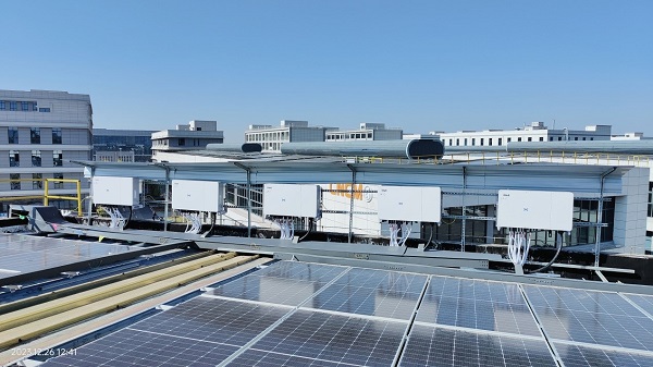 3499拉斯维加斯官网光伏助力江西鹰潭碳达峰试点园区5.6MW光伏电站高效启航